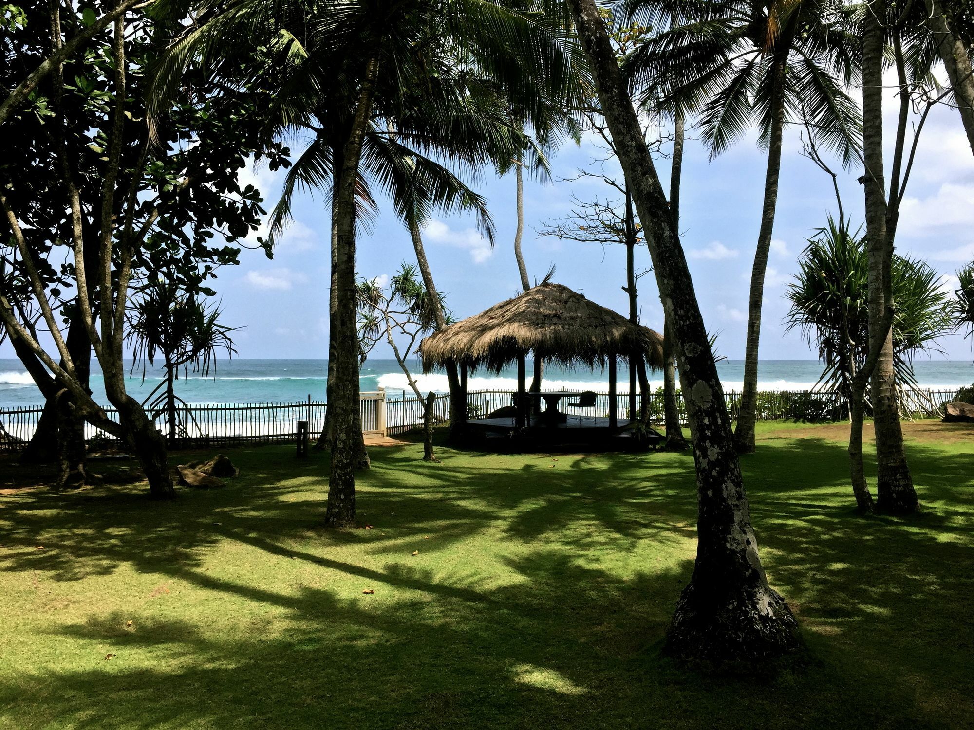 Satin Doll Hotel Unawatuna Ngoại thất bức ảnh